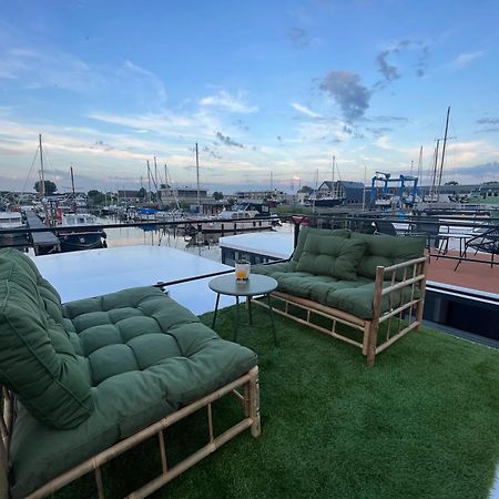Cosy Tiny Houseboats Near Beach And Restaurants By Weltevreden Experience Zeewolde Dış mekan fotoğraf