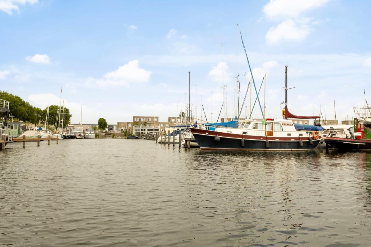 Cosy Tiny Houseboats Near Beach And Restaurants By Weltevreden Experience Zeewolde Dış mekan fotoğraf