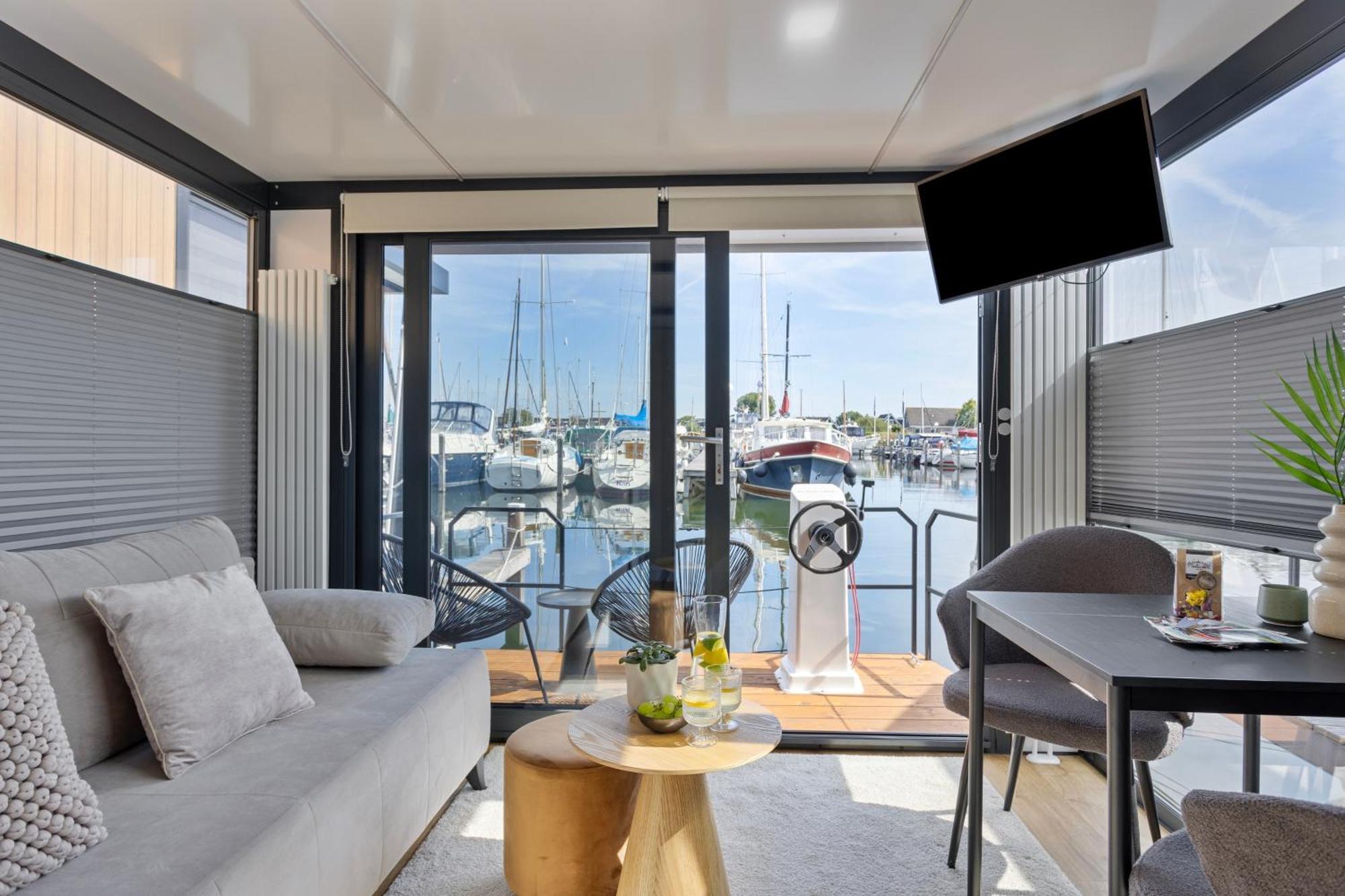 Cosy Tiny Houseboats Near Beach And Restaurants By Weltevreden Experience Zeewolde Dış mekan fotoğraf