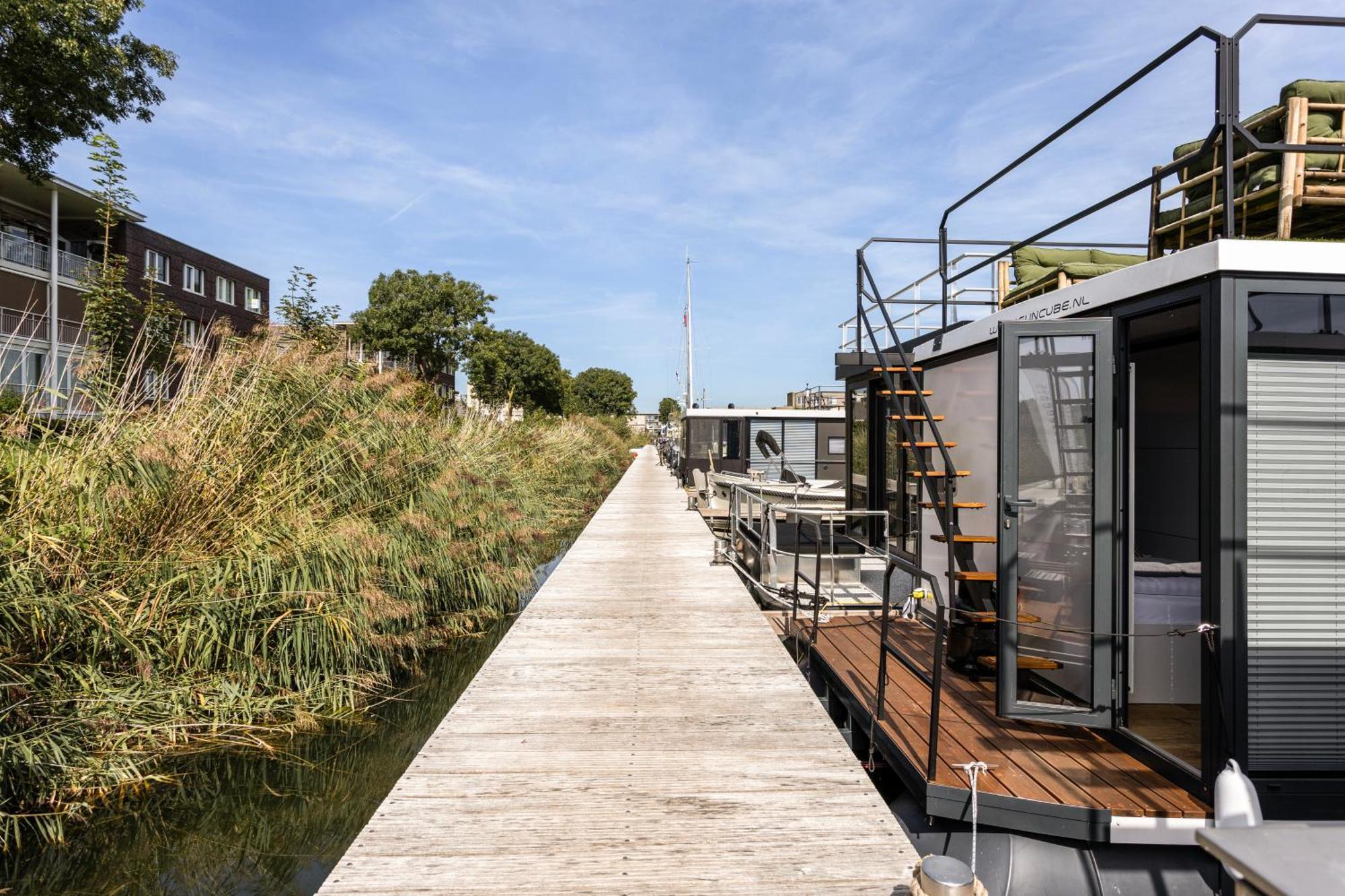 Cosy Tiny Houseboats Near Beach And Restaurants By Weltevreden Experience Zeewolde Dış mekan fotoğraf